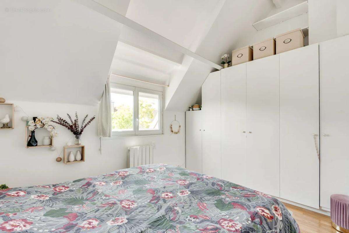 Appartement à SAINT-MAUR-DES-FOSSES