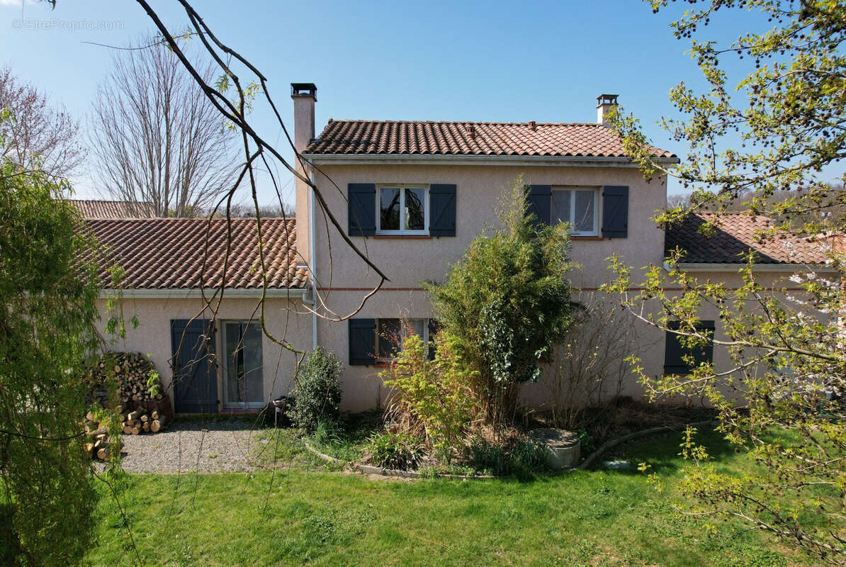 Maison à FONTENILLES