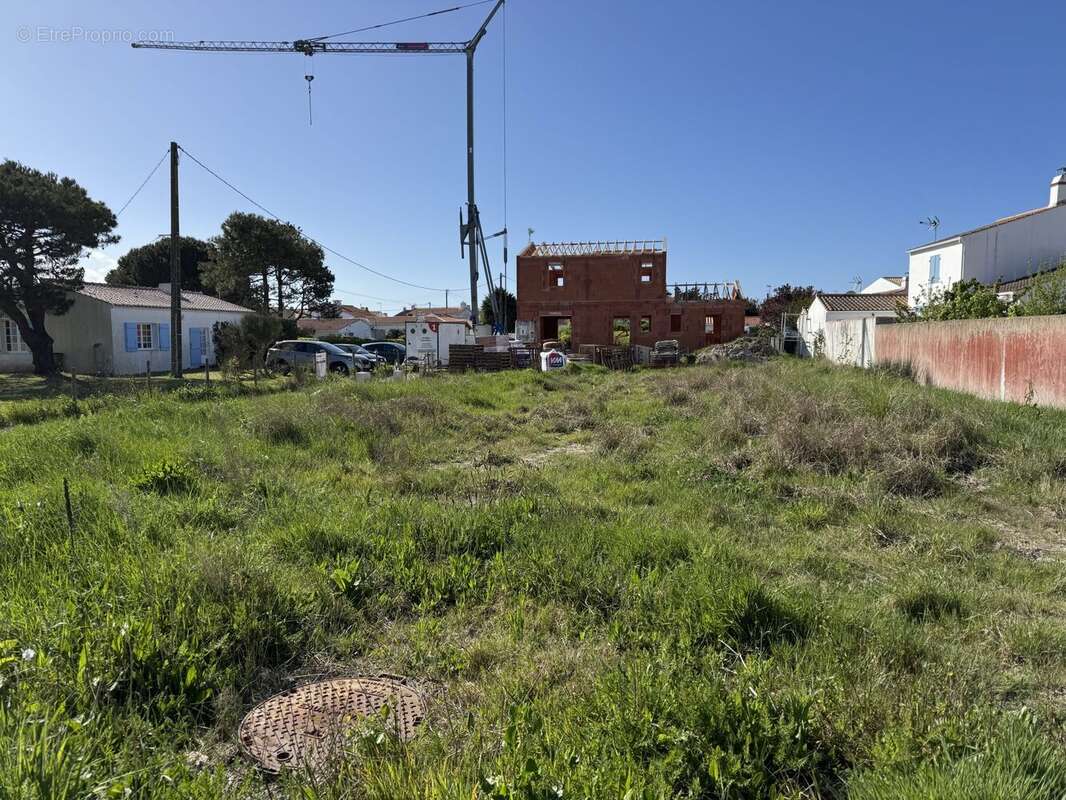 Terrain à LA GUERINIERE