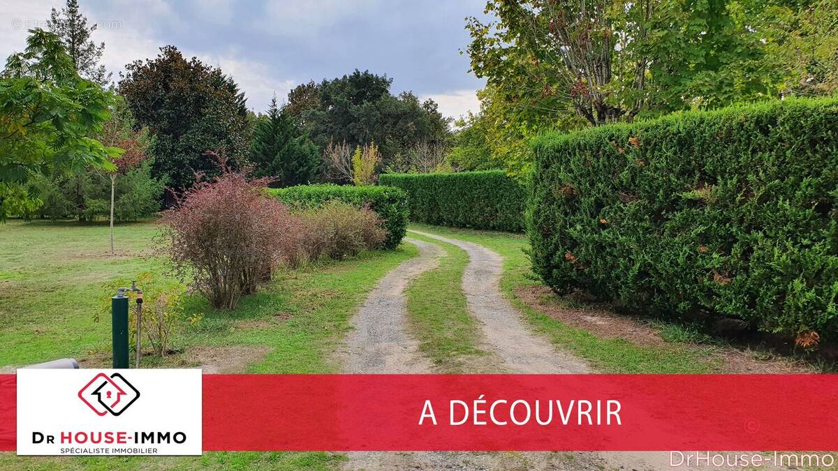 Maison à ESCOURCE