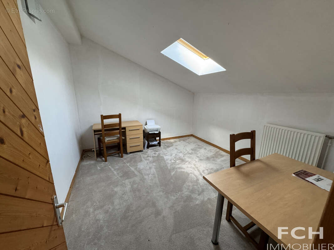 Maison en pierres avec grange et piscine - photo 17