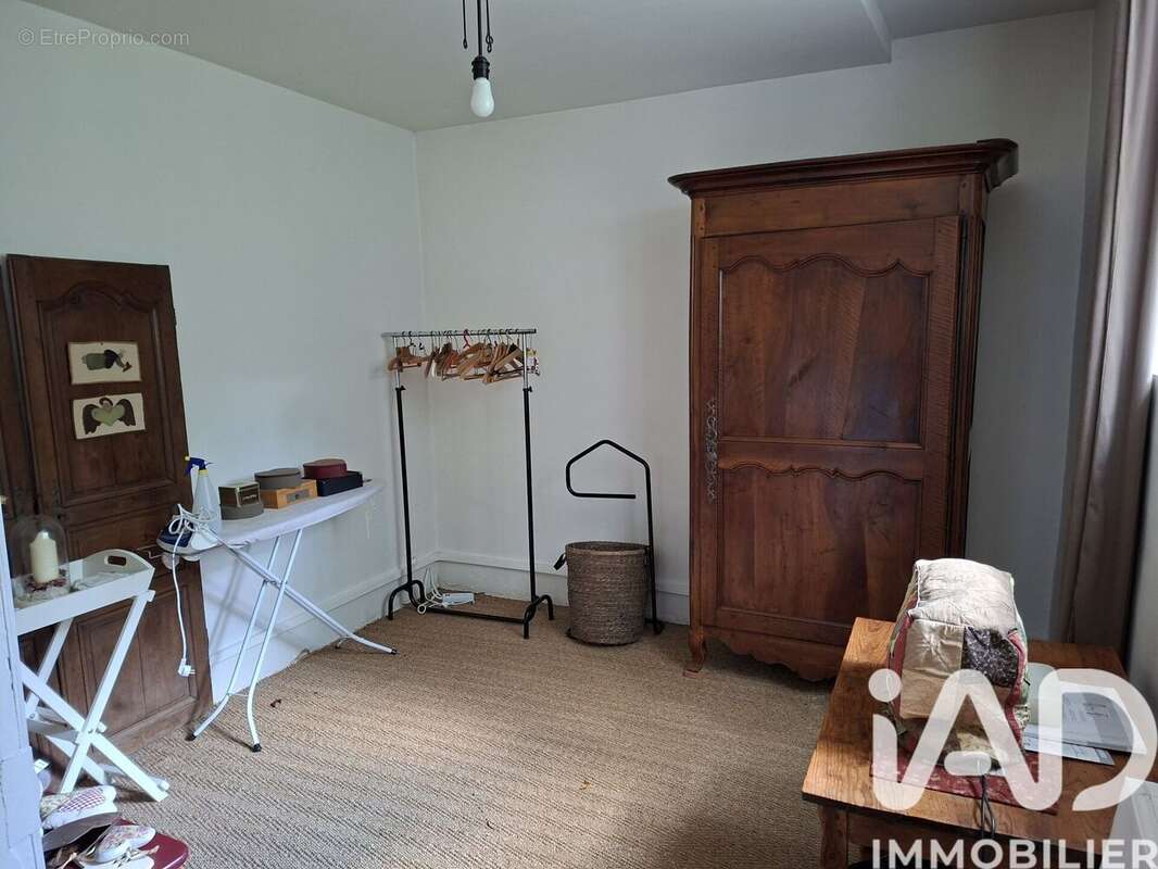 Photo 9 - Maison à VILLEBLEVIN