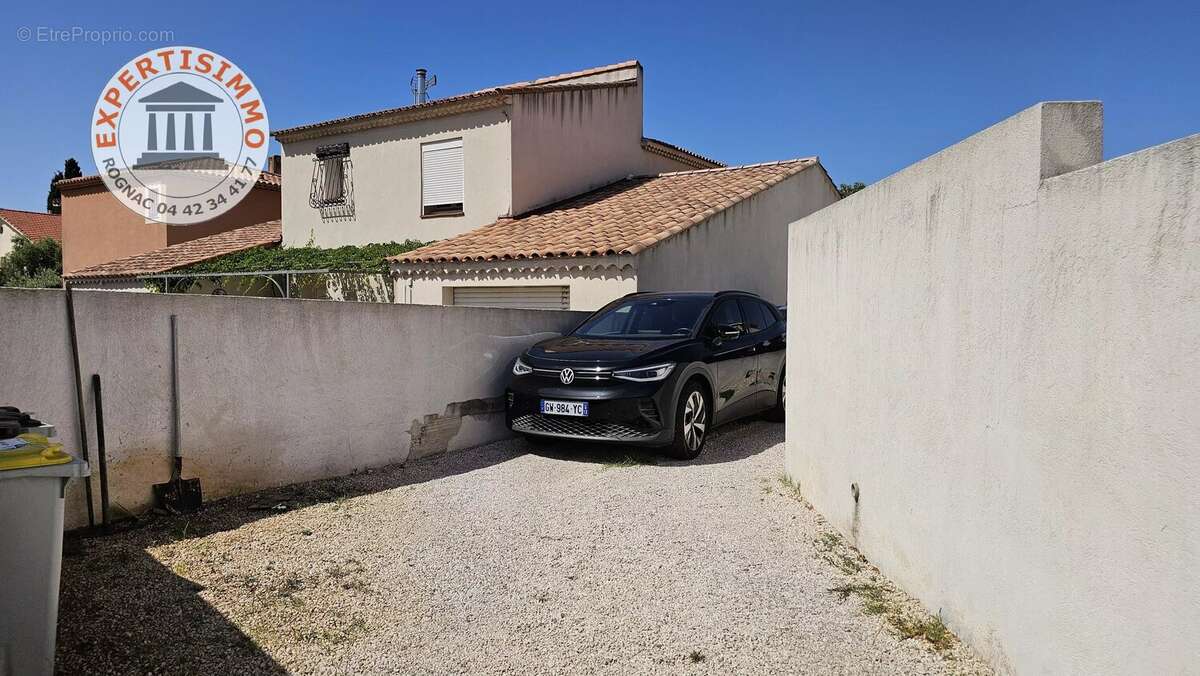 Appartement à ROGNAC