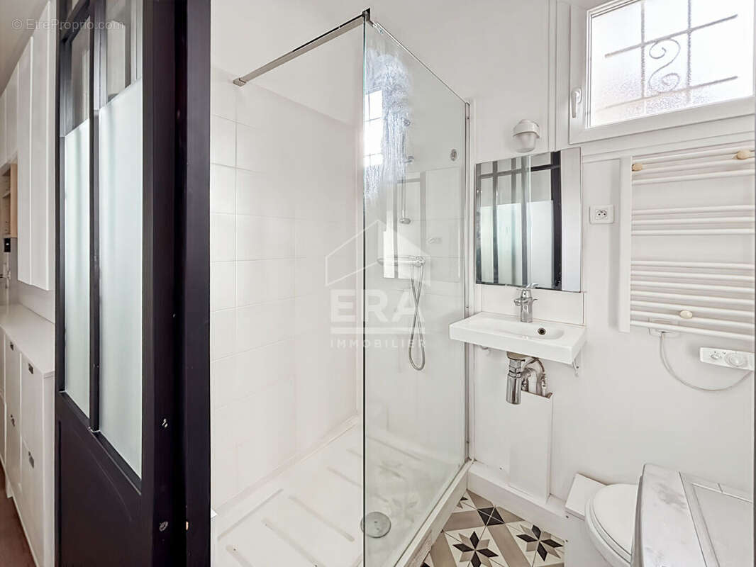 Appartement à PARIS-20E