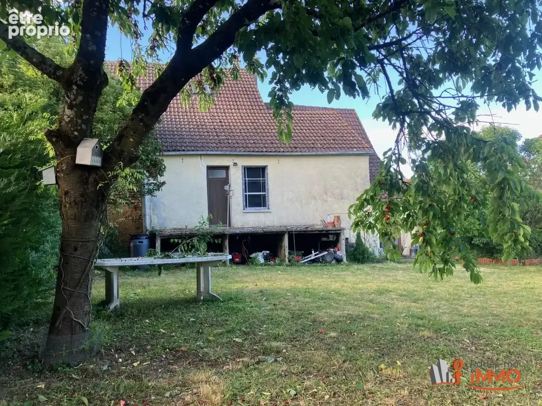 Maison à THURY