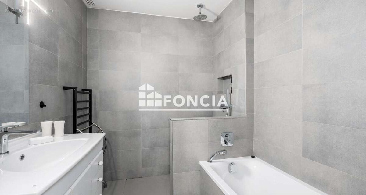 Appartement à BAGNEUX