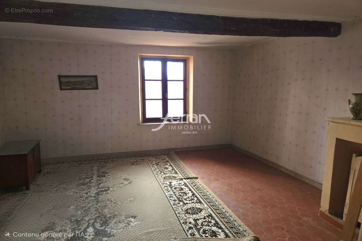 Maison à SALERNES