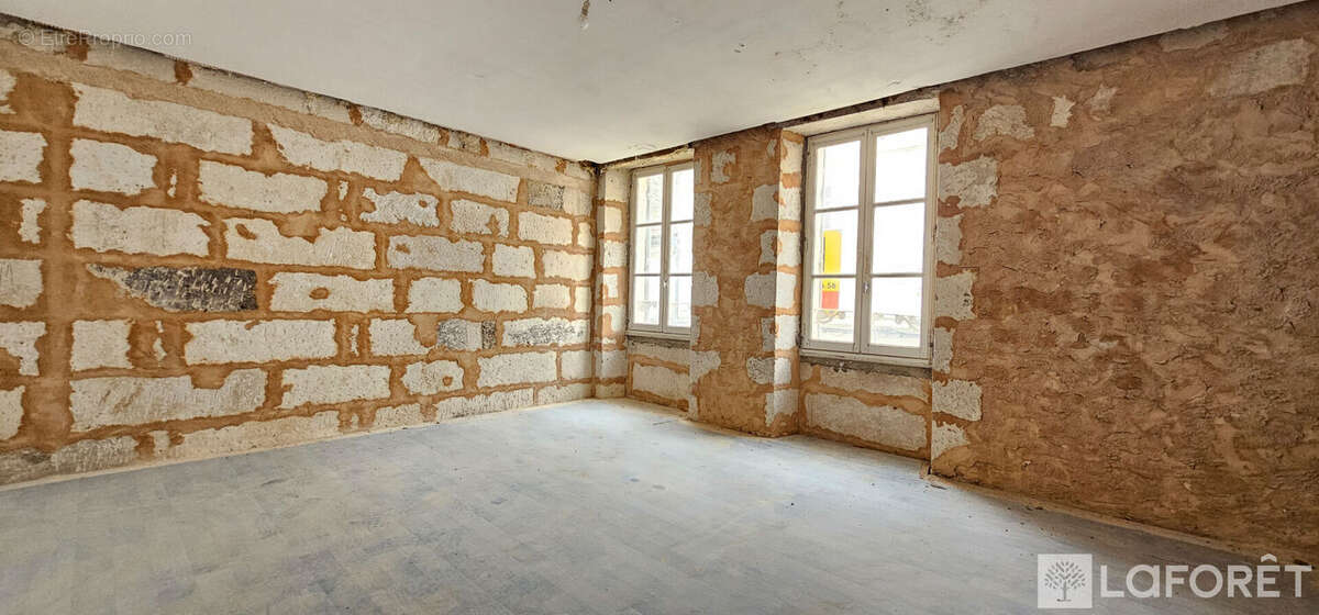 Appartement à SAINTES