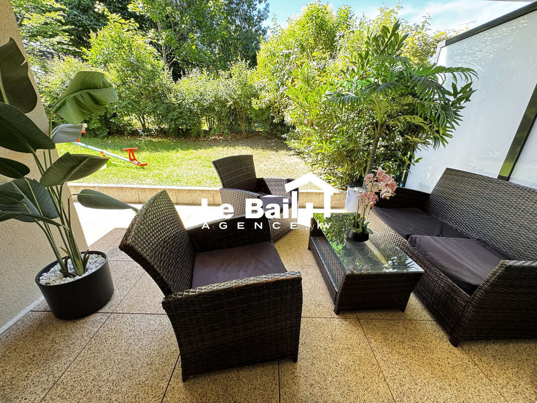 Appartement 73 m² à Osny  - photo 3