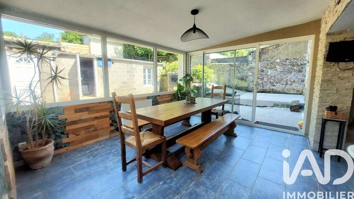 Maison 122 m² à Golleville  - photo 9