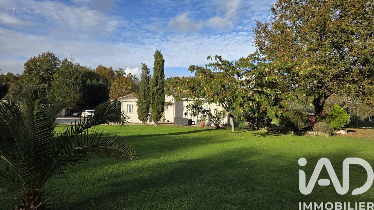 Photo 1 - Maison à BEDENAC