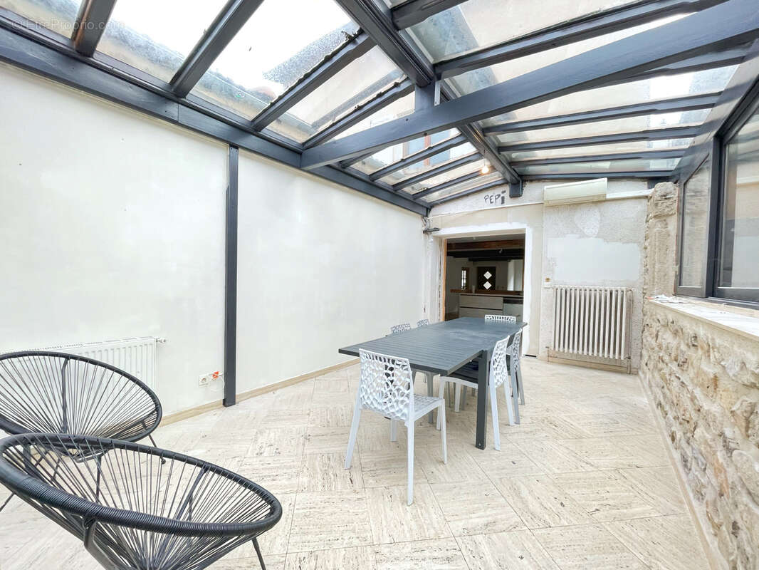 Maison à ORLIENAS