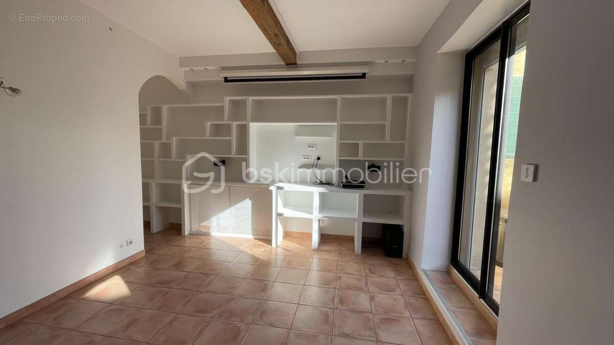 Belle narbonnaise lumineuse et genereuse , 4 chambres, garage et jardin - photo 9