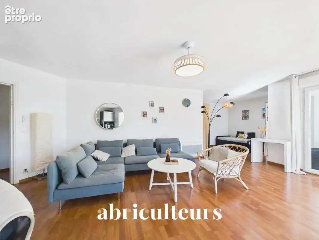 Appartement lumineux avec grande terrasse en vente à Bayonne-Quartier Mousserolles - photo 2