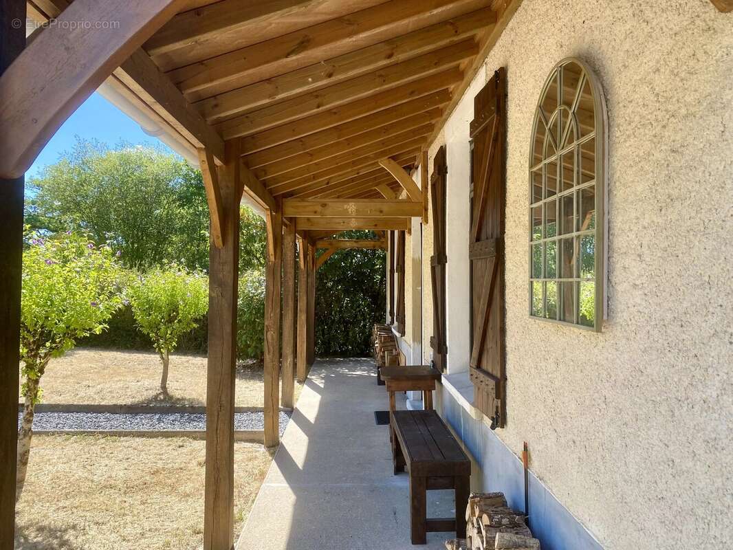 Une superbe propriété de campagne offrant espace, tranquillité et des vues - photo 5
