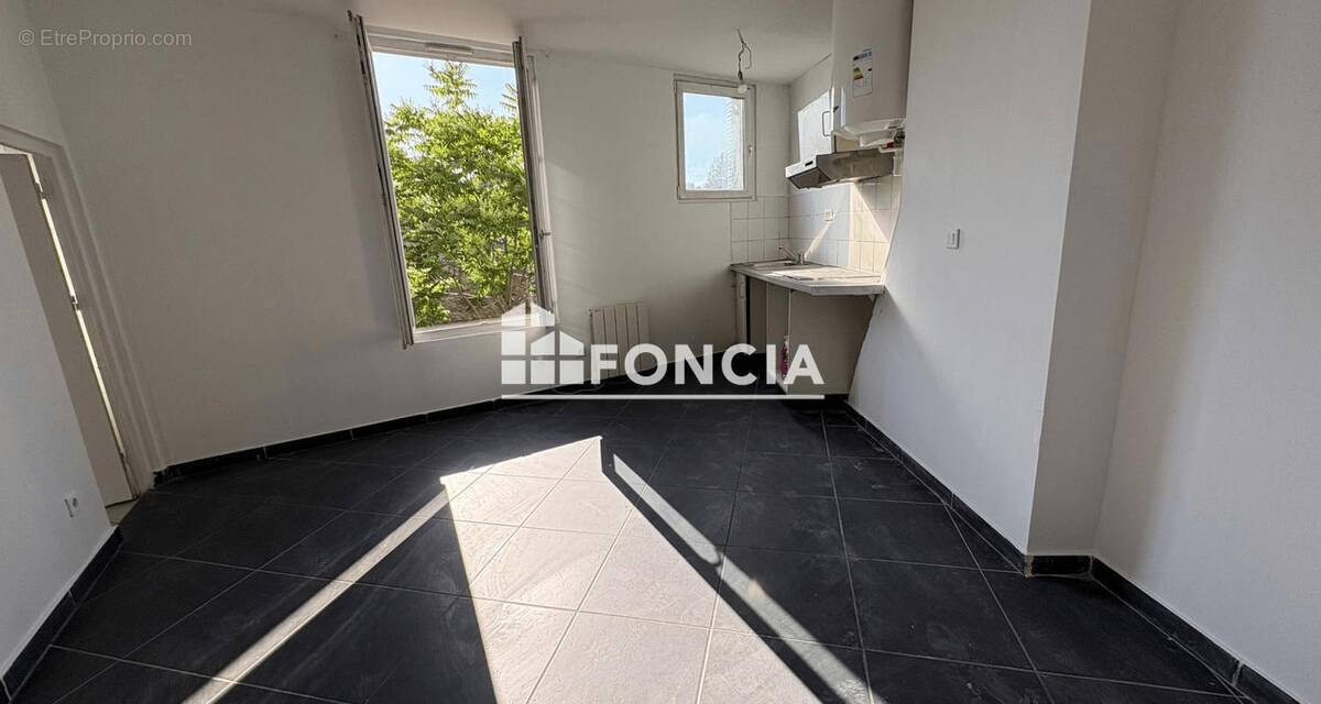 Appartement à SAINT-OUEN