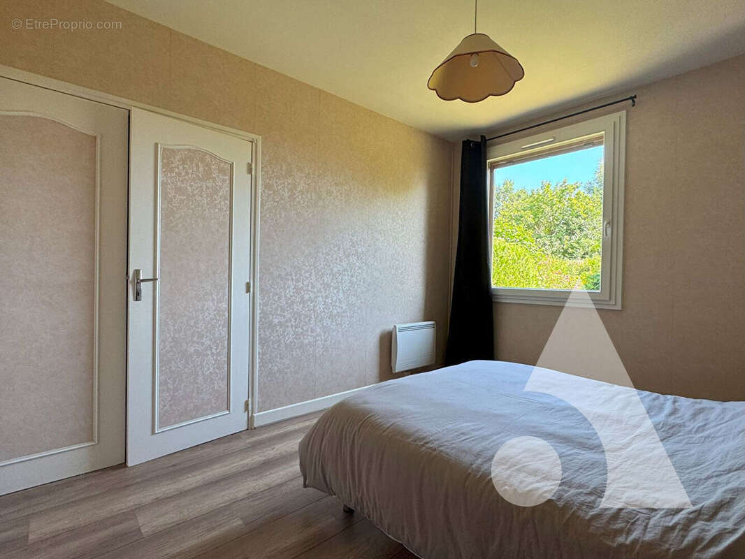 Maison à SALIGNAC-EYVIGUES