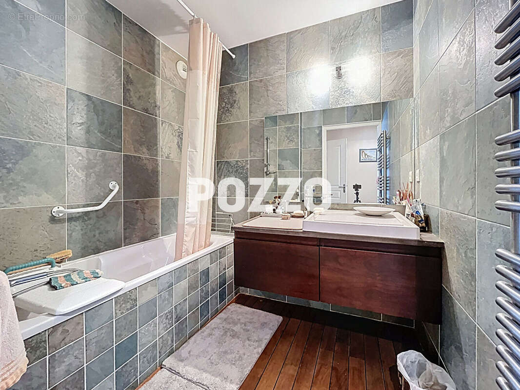 Appartement à SAINT-PAIR-SUR-MER