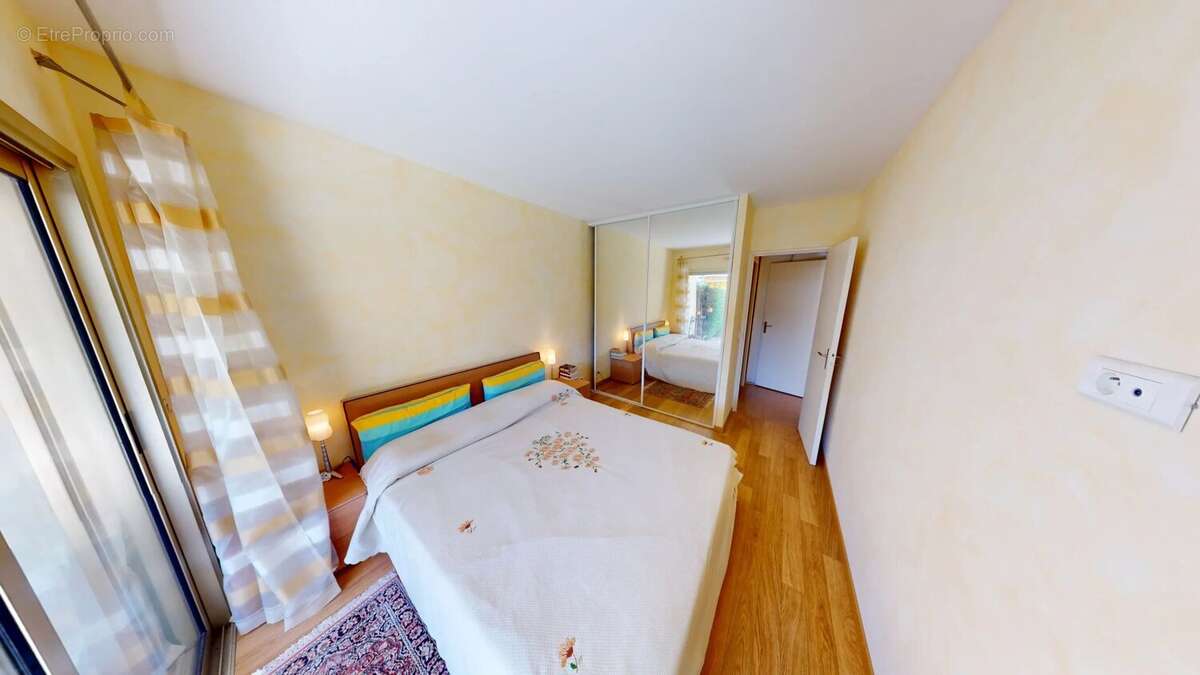 Appartement à VILLENEUVE-LOUBET