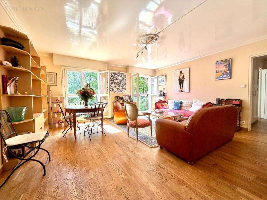 Appartement à PARIS-19E