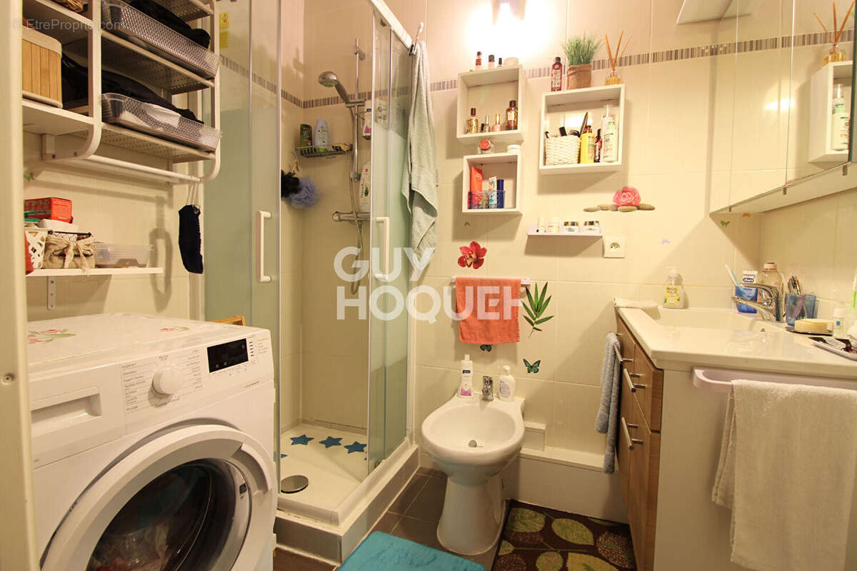 Appartement à GUIGNES