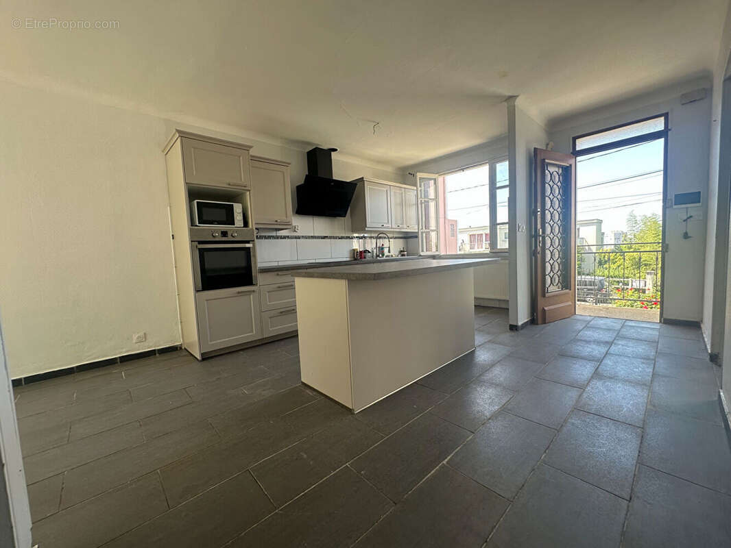 Maison à ROSNY-SOUS-BOIS