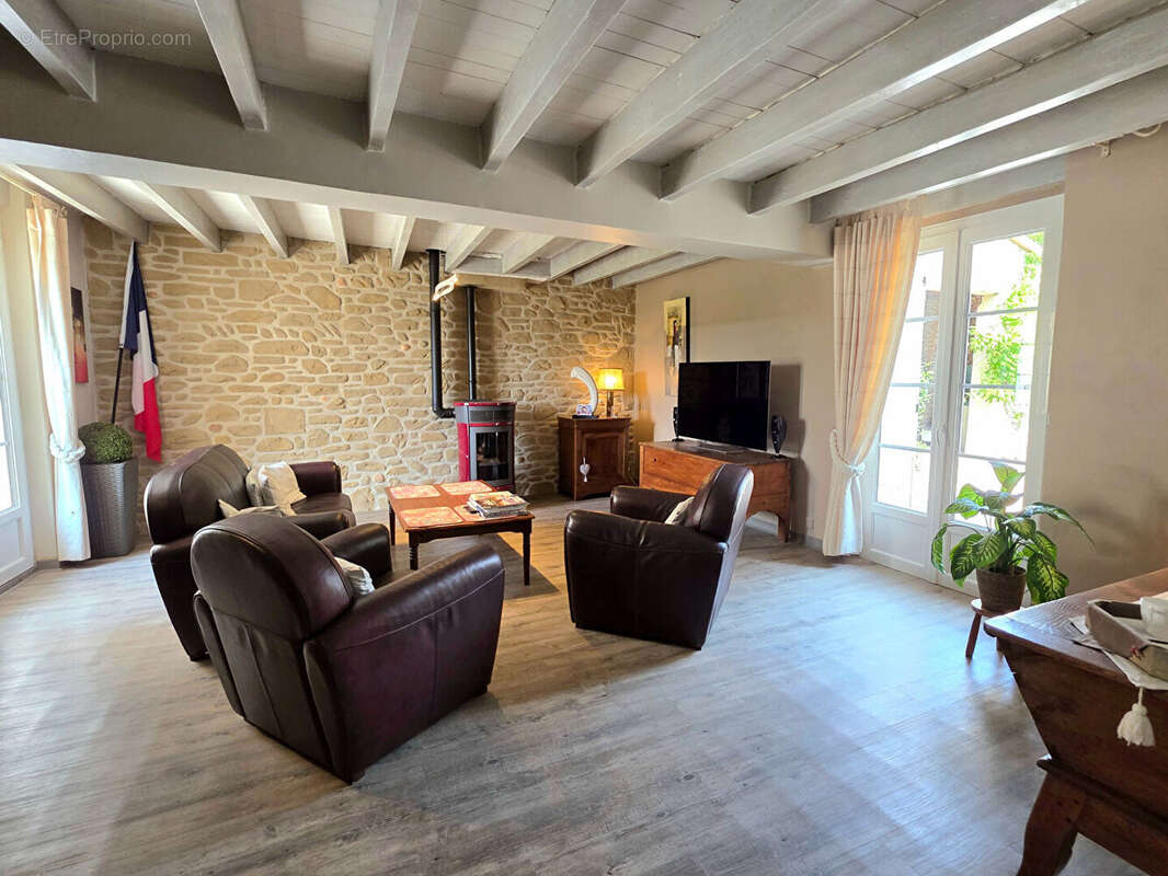 Maison à MONTMEYRAN