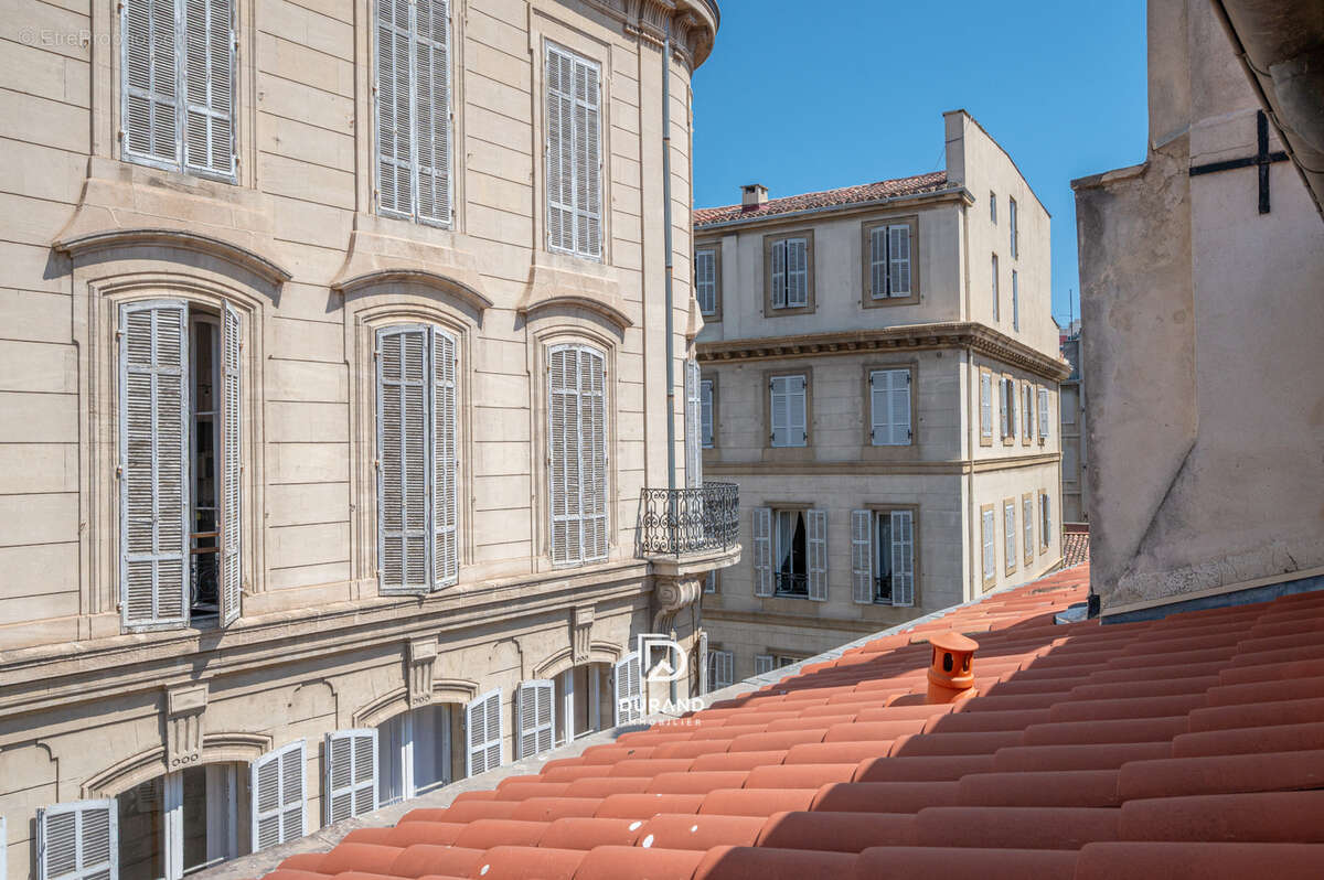 Appartement à MARSEILLE-6E