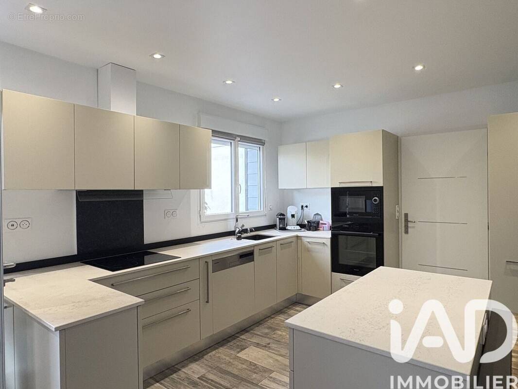 Photo 1 - Maison à CARBON-BLANC