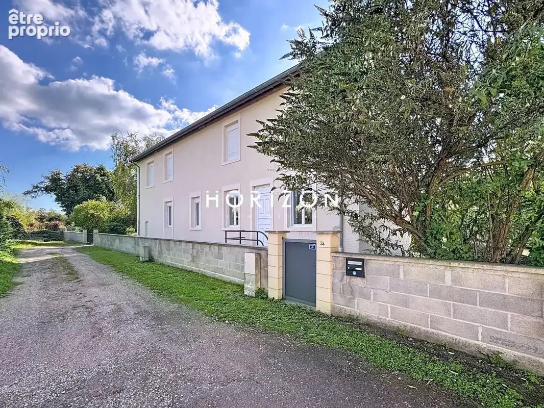 Maison 7 pièces 175 m² à vendre à Saint-Vallier (71230) - photo 4