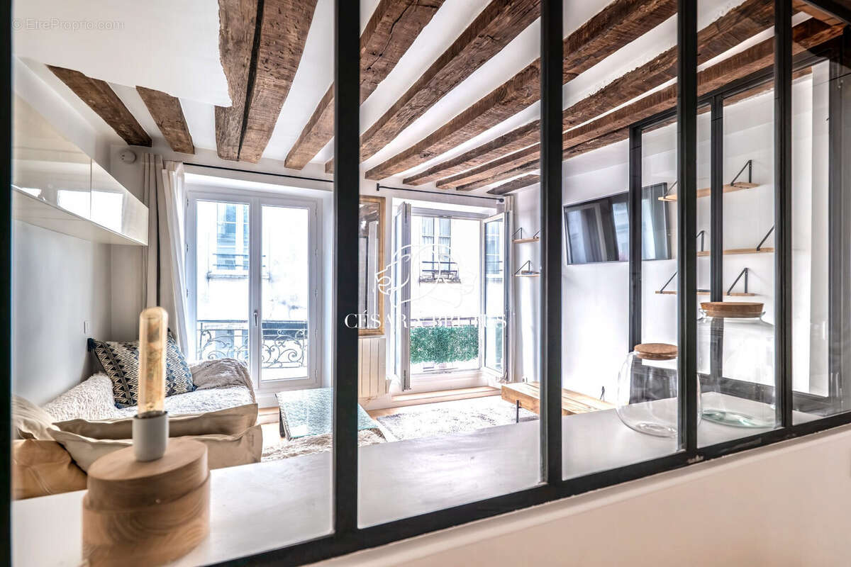 Appartement à PARIS-11E