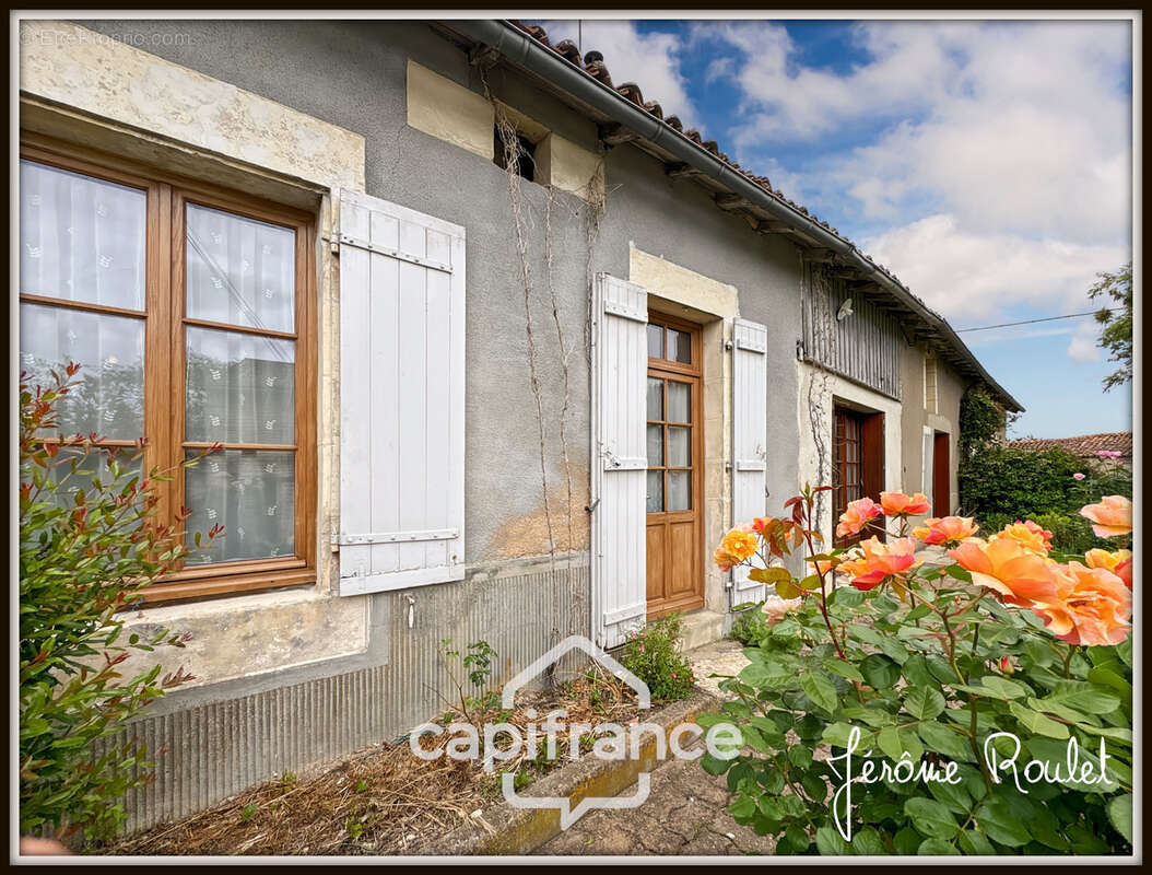 Maison en pierre à vendre 5 pièces 3 chambres Dépendances Terrain 1,5 ha Champigny-En-Rochereau (86) - photo 5