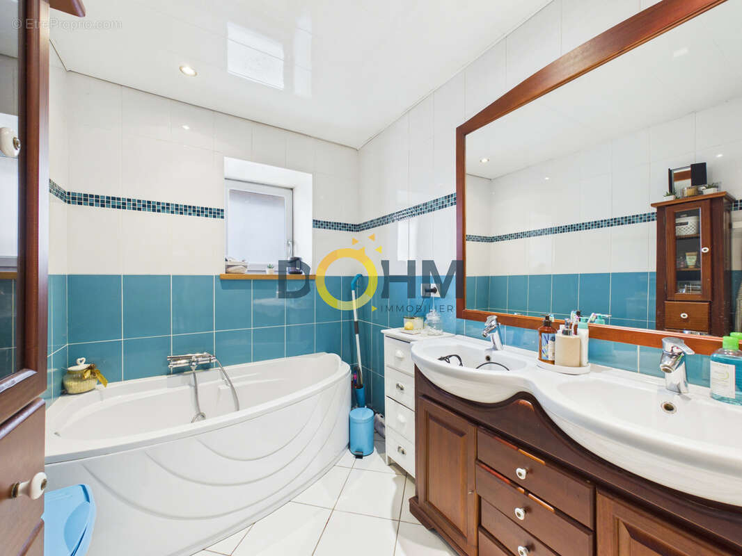 À vendre   Maison de ville 5 pièces à Bas-en-Basset - photo 8