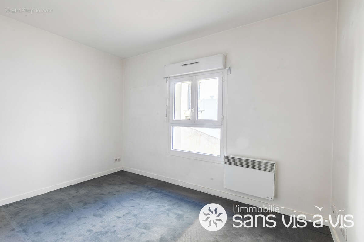 Appartement à COURBEVOIE