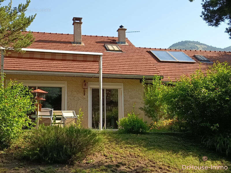 Maison à LA ROCHE-DES-ARNAUDS