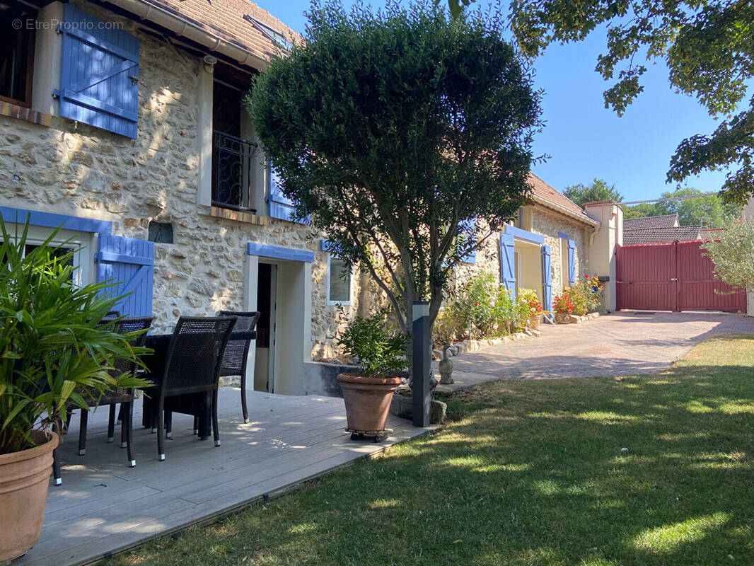 Maison à ESBLY