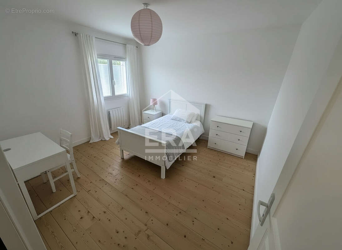 Maison à SAINT-SEURIN-SUR-L'ISLE