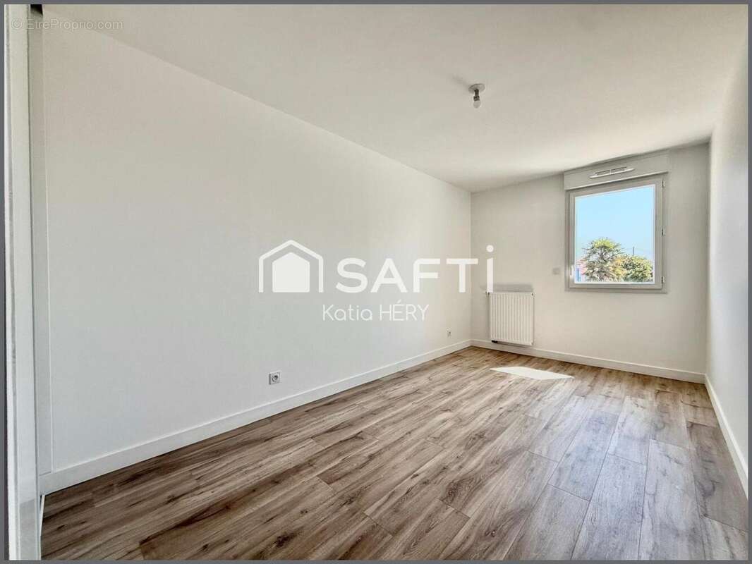 Appartement 64 m² à Challans  - photo 6