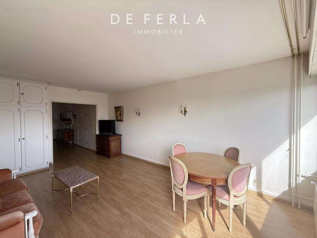 Appartement à PARIS-13E