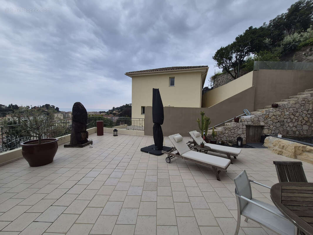 Appartement à MENTON
