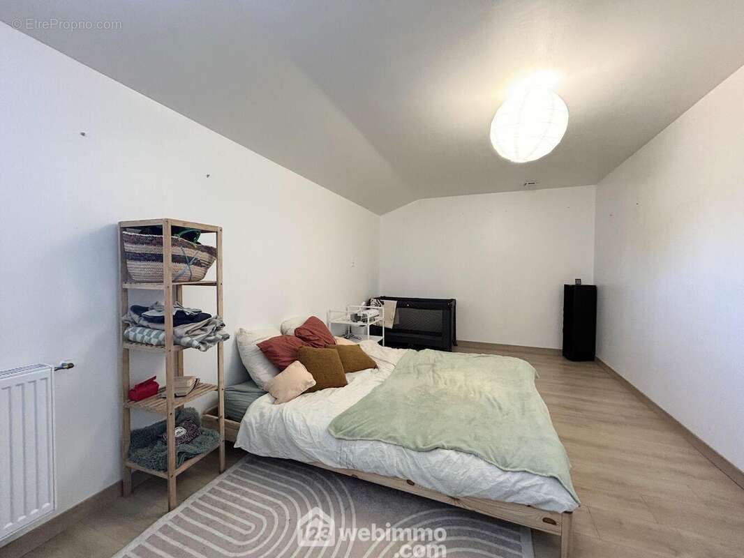 Maison à TREDREZ-LOCQUEMEAU