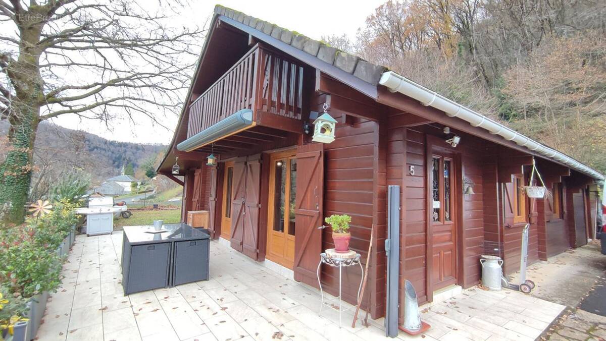 Maison à SOURSAC