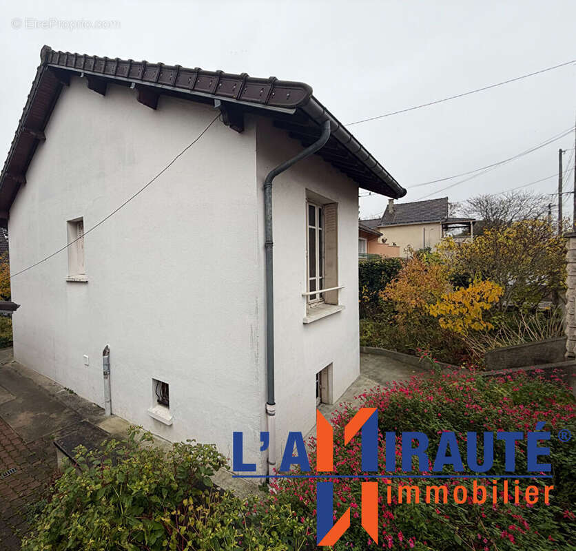 Maison à SARTROUVILLE