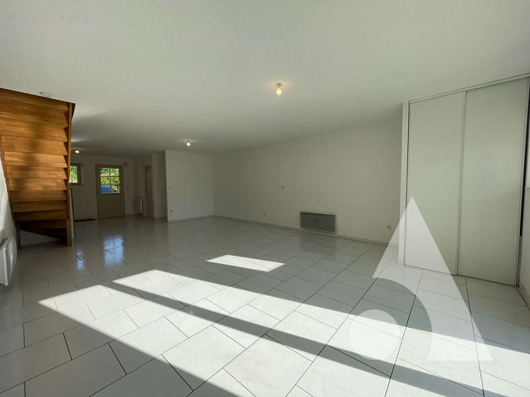 Appartement à CHATENOIS