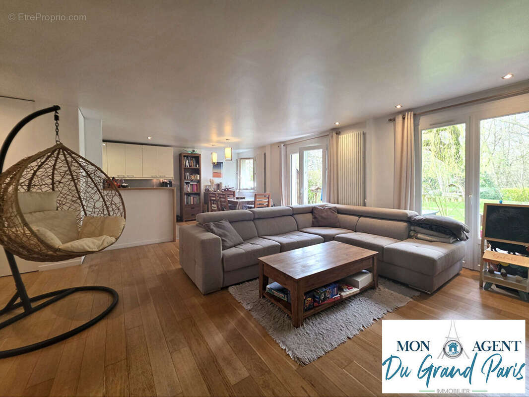 Appartement à BIEVRES