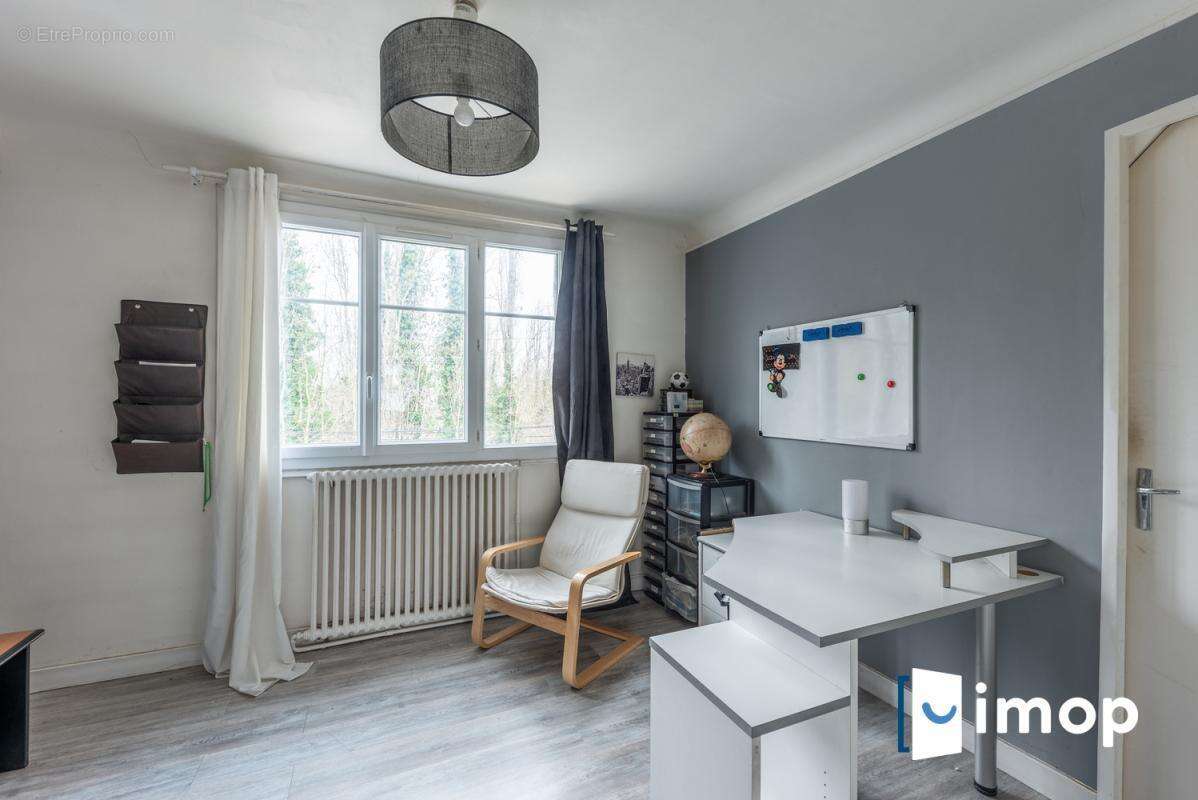 Maison à DAMMARIE-LES-LYS