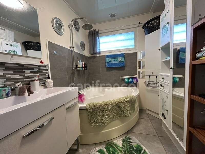 Maison à SAINT-JORY-LAS-BLOUX