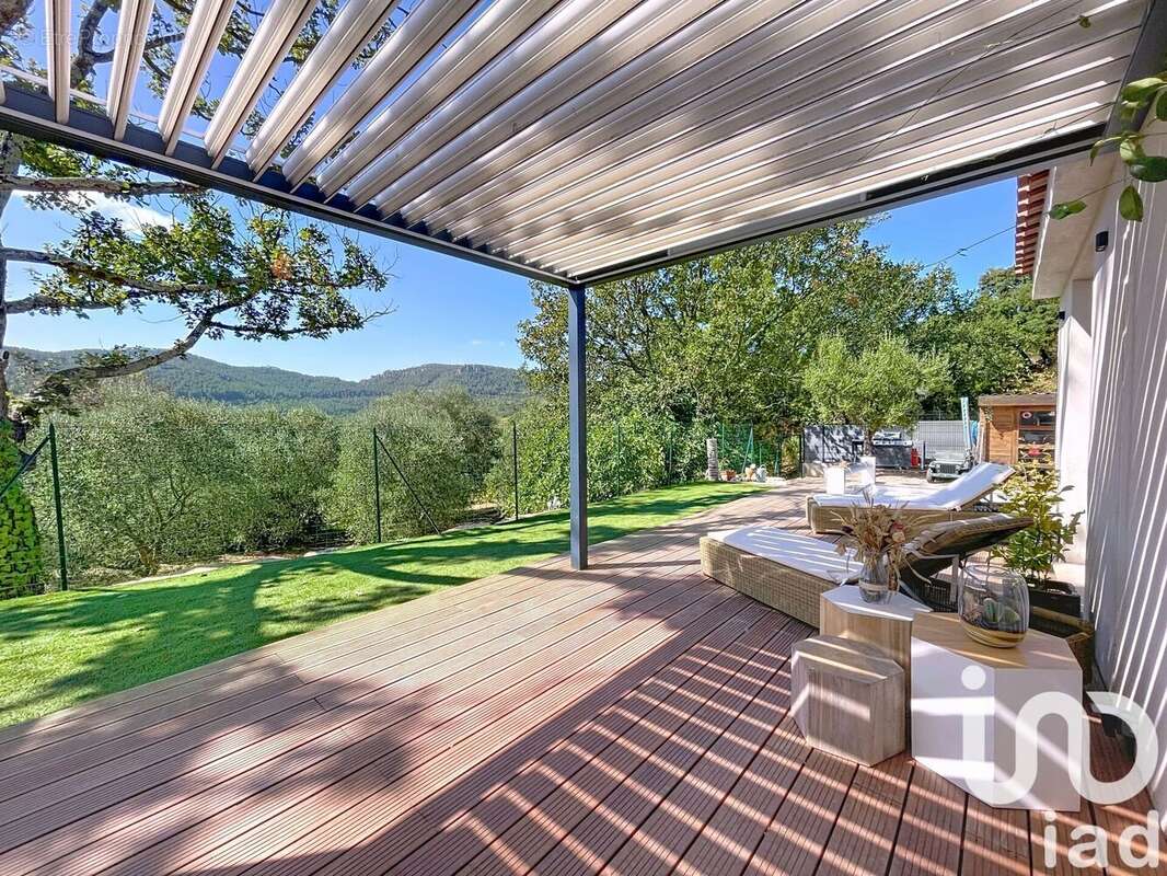 Photo 2 - Maison à BAGNOLS-EN-FORET