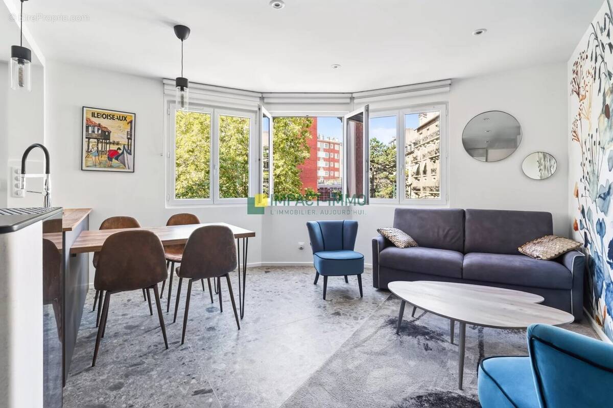 Appartement à LA GARENNE-COLOMBES
