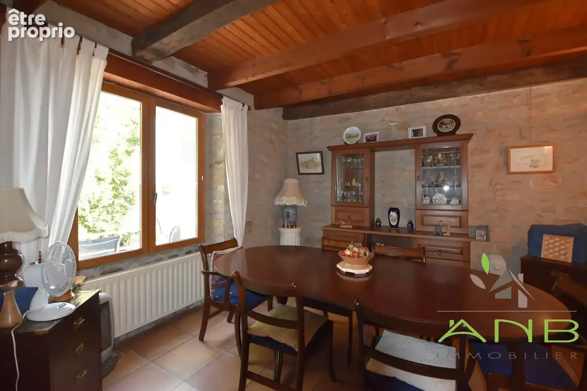 Maison 5 pièces 147 m² à vendre à Montbron (16220) - photo 4